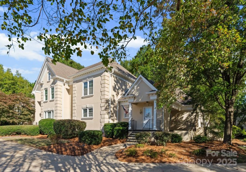 Property image 3 of 6041 Providence Country Club Drive in Providence Country Club, Charlotte, NC 28277