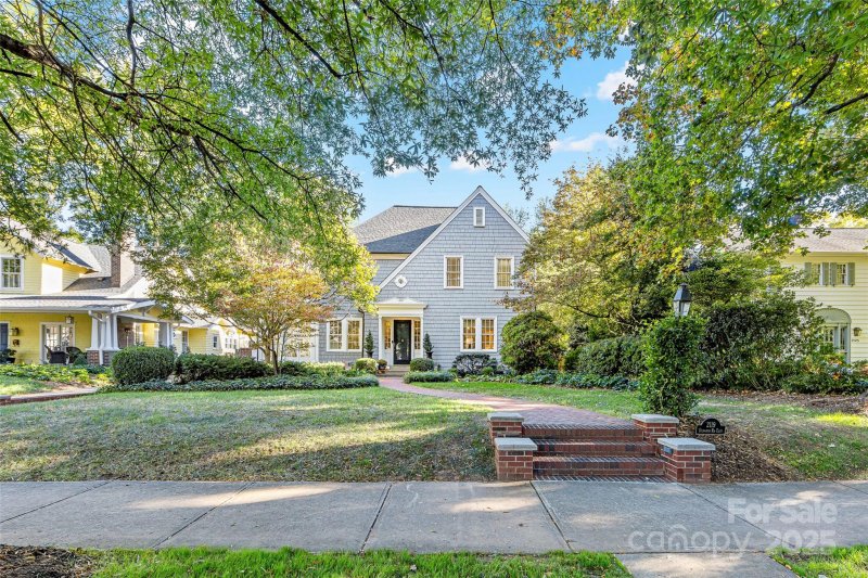 Property image 2 of 2119 Dilworth Road in Dilworth, Charlotte, NC 28203