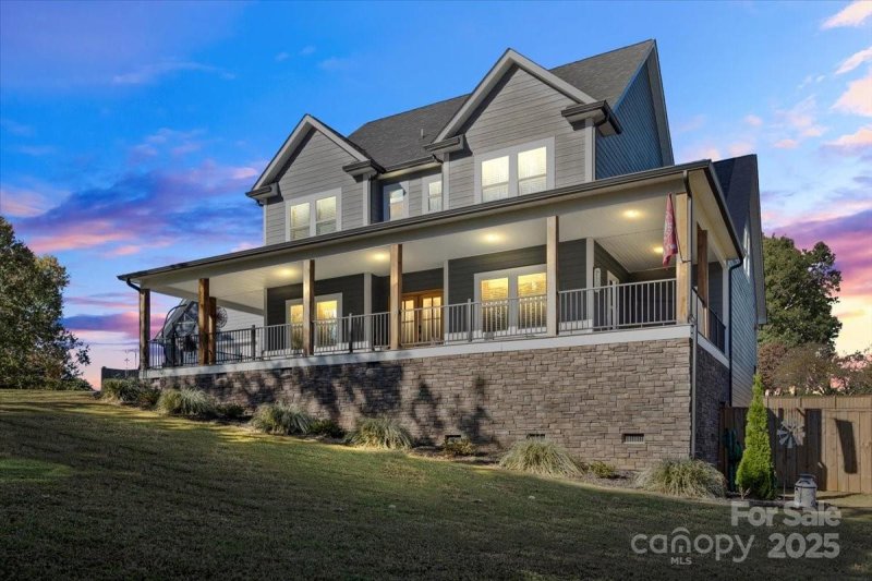 Property image 2 of 34 Colts Neck Lane in River Ridge Run, Taylorsville, NC 28681