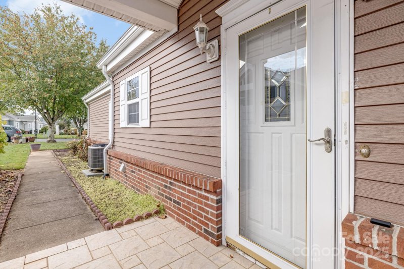 Property image 5 of 11 Heather Way in Brigadoon, Candler, NC 28715