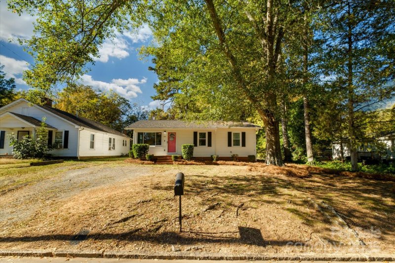 333 Hillandale Street