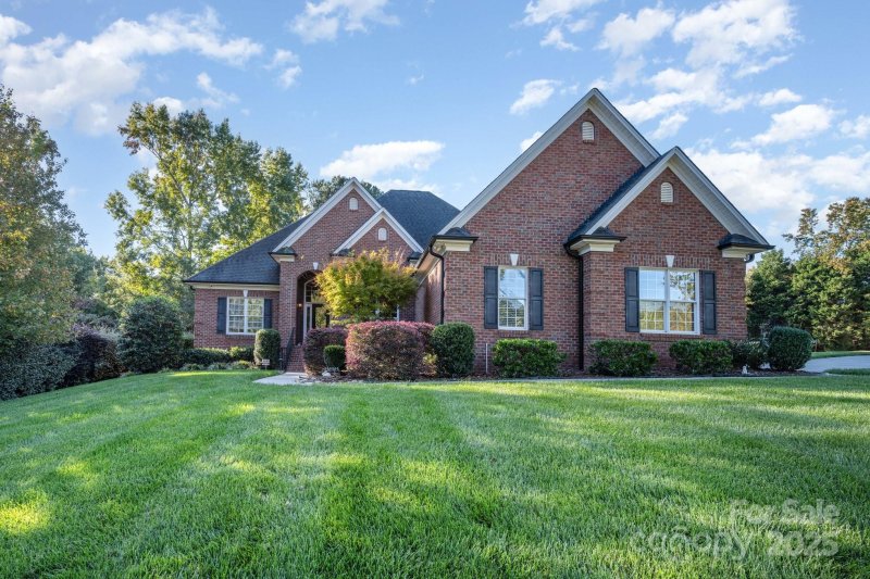 Property image 3 at 3701 Sand Wedge Drive, Gastonia, NC 28056