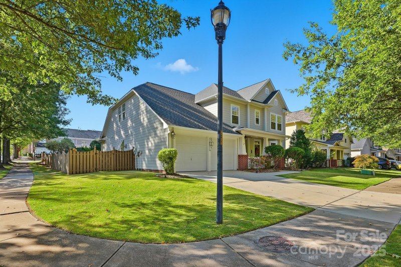 Property image 2 of 10203 Rocky Ford Club Road in Eastfield Village, Charlotte, NC 28269