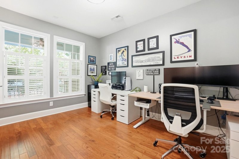 Property image 5 of 10203 Rocky Ford Club Road in Eastfield Village, Charlotte, NC 28269