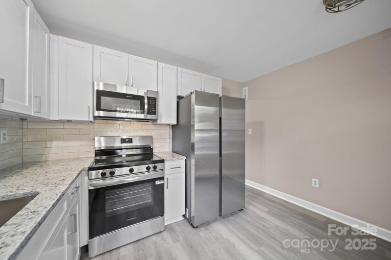 Property image 4 of 1565 Hunt Club Court in Hunt Club, Rock Hill, SC 29732