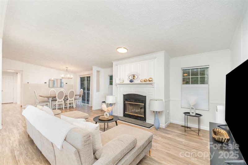 Property image 5 of 1443 Cherry Park Drive in Cherry Park, Gastonia, NC 28052