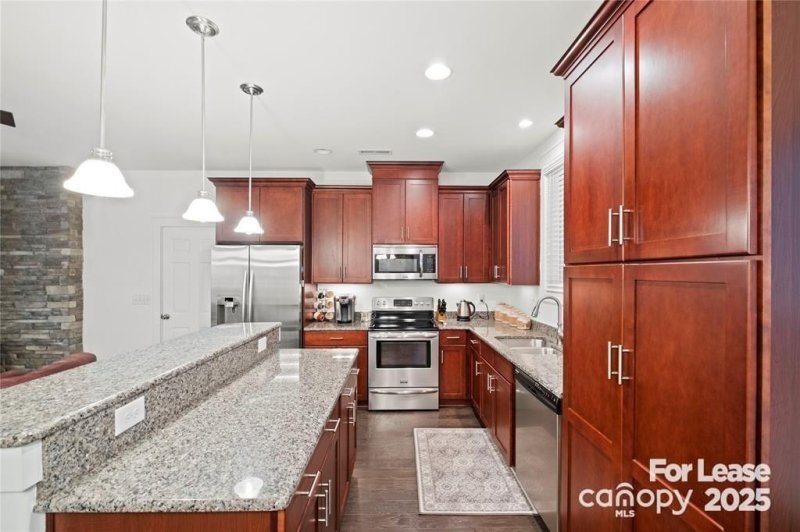 Property image 3 of 20019 Lamp Lighters Way in Antiquity, Cornelius, NC 28031