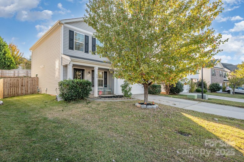 Property image 4 of 668 Shellbark Drive in Hallstead, Concord, NC 28025