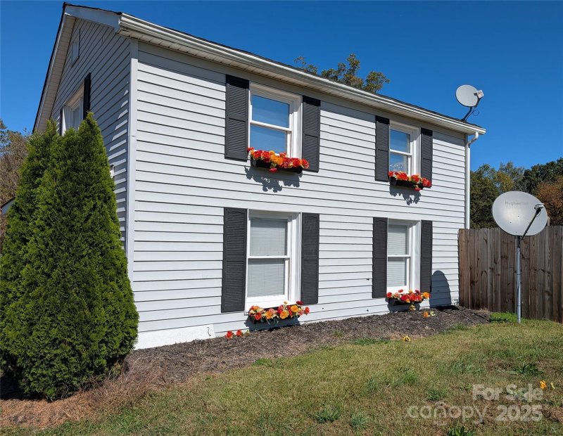 Property image 2 of 124 Maiden Lane in Cool Springs, Forest City, NC 28043