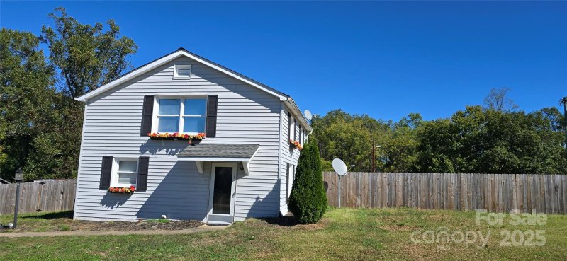 Property image 3 of 124 Maiden Lane in Cool Springs, Forest City, NC 28043