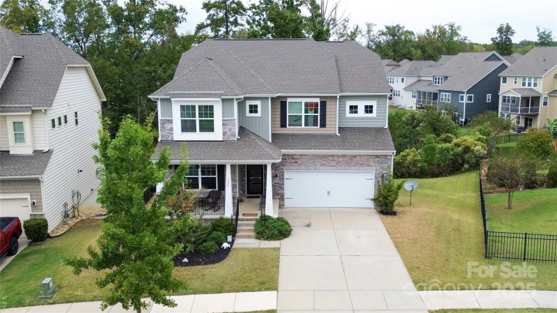 Property image 2 of 1404 Bryson Gap Drive in Waterside at the Catawba, Fort Mill, SC 29715