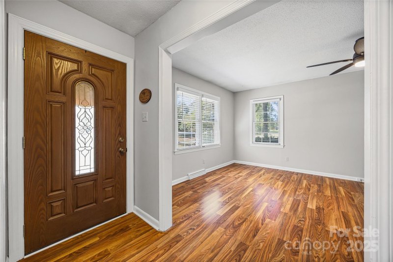 Property image 5 of 1412 Ebinport Road in Matthews Estates, Rock Hill, SC 29732