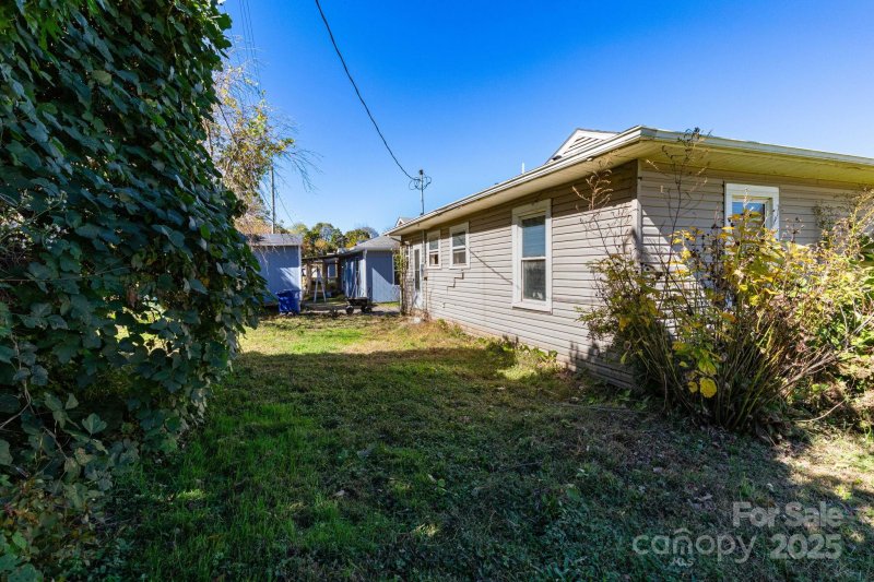 Property image 3 of 156 Edwards Avenue in Beacon Village, Swannanoa, NC 28778