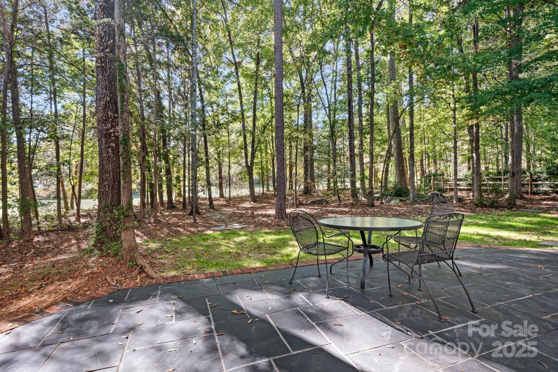 Property image 3 of 16033 Agincourt Drive in Birkdale, Huntersville, NC 28078