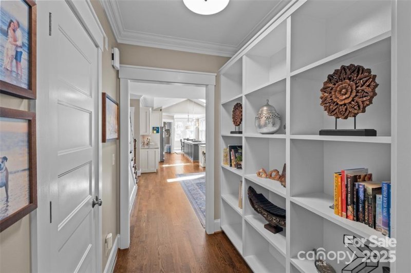 Property image 2 at 1800 Belvedere Avenue, Charlotte, NC 28205