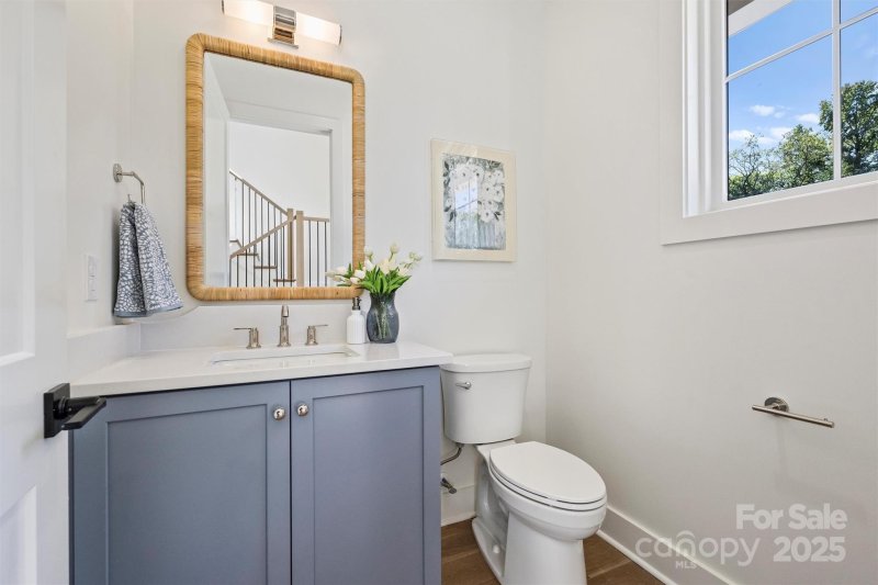 Property image 5 at 1421 Winston Drive, Charlotte, NC 28205