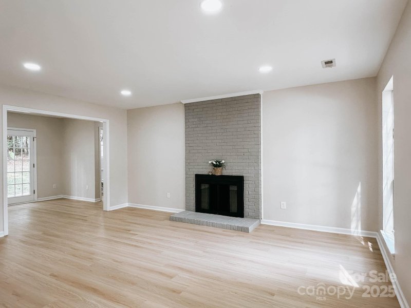 Property image 4 of 2105 Killarney Place in Wexford, Charlotte, NC 28262