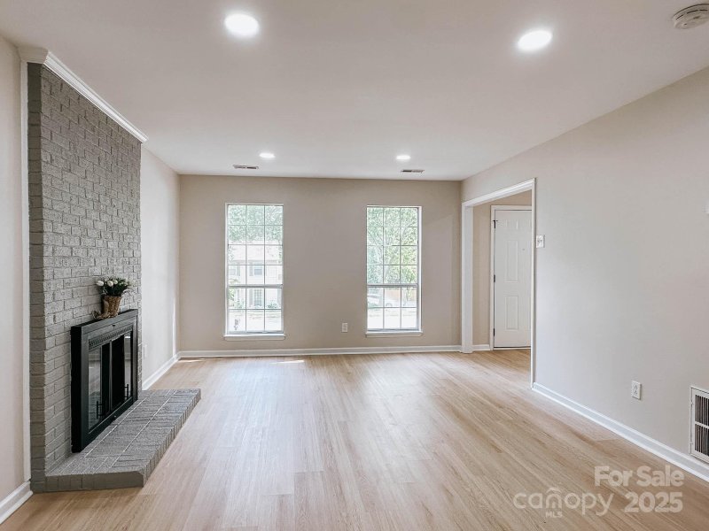 Property image 5 of 2105 Killarney Place in Wexford, Charlotte, NC 28262