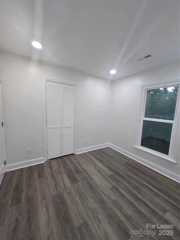 Property image 2 of 10423 Queensmead Circle in Braddock Green, Charlotte, NC 28273