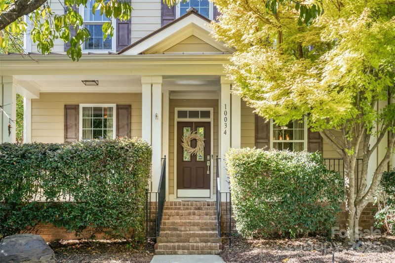 Property image 2 at 10034 Casa Nuestra Drive, Charlotte, NC 28214