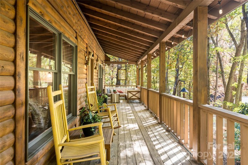 Property image 3 of 15 Coneflower Court in Christmount, Black Mountain, NC 28711