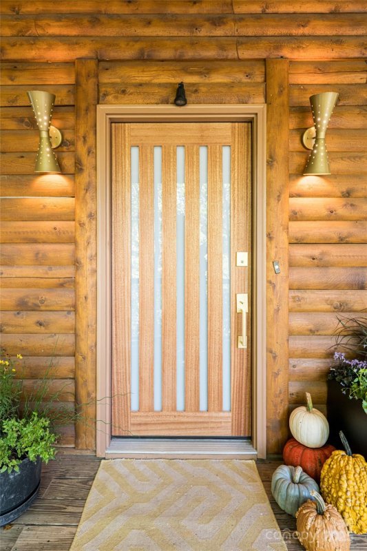 Property image 4 of 15 Coneflower Court in Christmount, Black Mountain, NC 28711