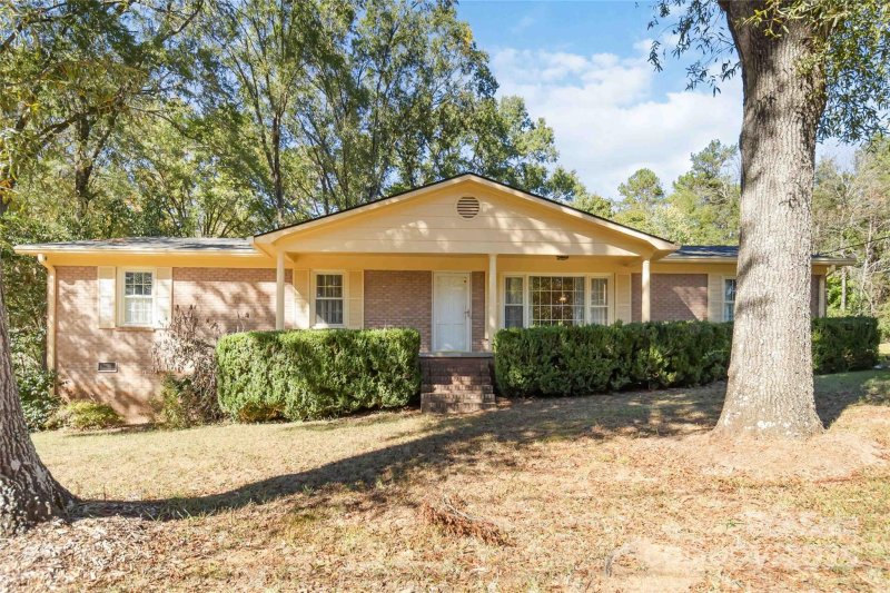 Property image 2 of 210 Cliffside Drive in Briarcliff, Kannapolis, NC 28081