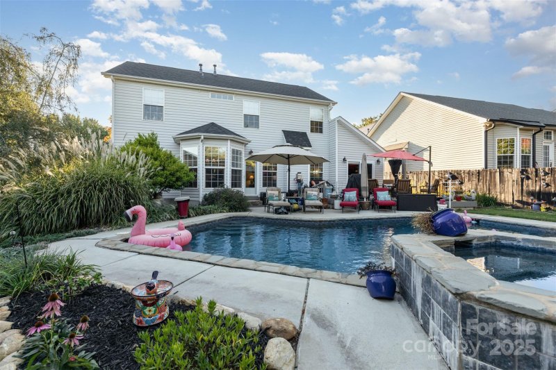 Property image 3 of 4205 Canipe Drive in Davis Ridge, Charlotte, NC 28269