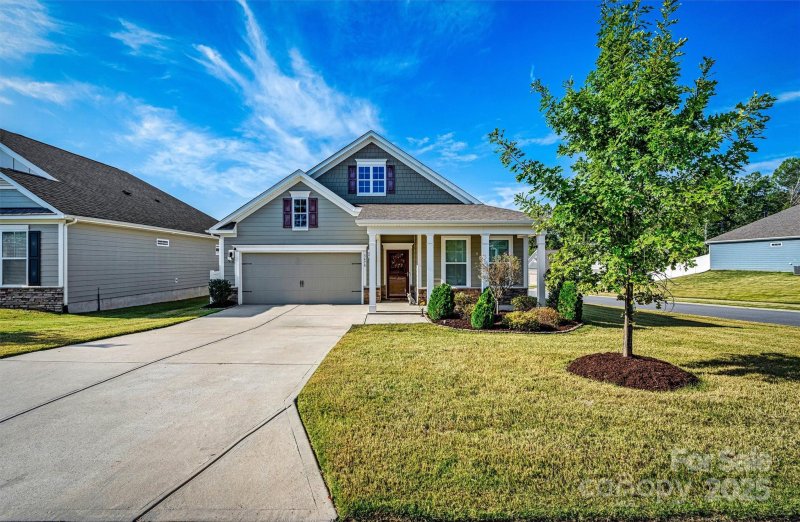 Property image 2 of 3678 Norman View Drive in Bridgewater at Sherrills Ford, Sherrills Ford, NC 28673