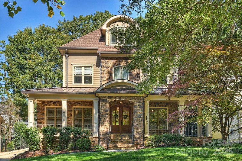 Property image 2 of 1223 Marlwood Terrace in Myers Park, Charlotte, NC 28209