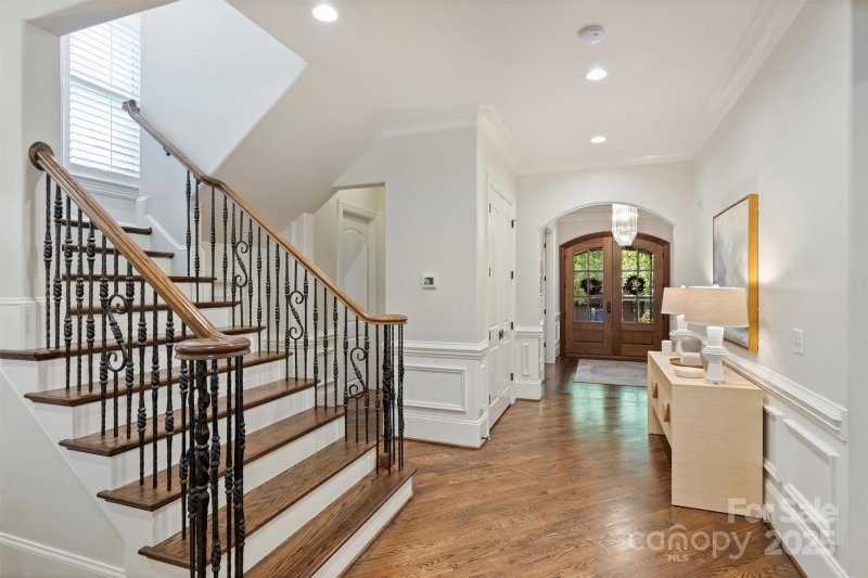 Property image 4 of 1223 Marlwood Terrace in Myers Park, Charlotte, NC 28209