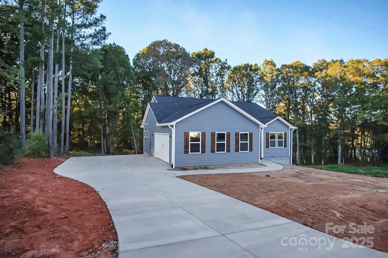 Property image 2 of 7058 Sparrow Lane in Brytewood, Vale, NC 28168