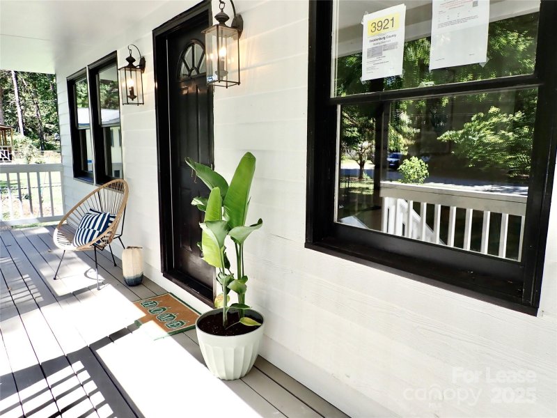 Property image 3 of 3921 Lake Road in Trexler Acres, Charlotte, NC 28269