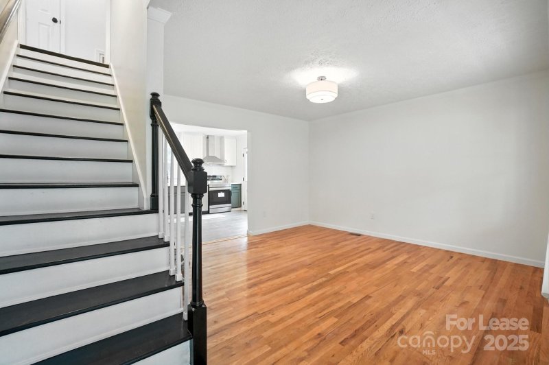 Property image 4 of 3921 Lake Road in Trexler Acres, Charlotte, NC 28269