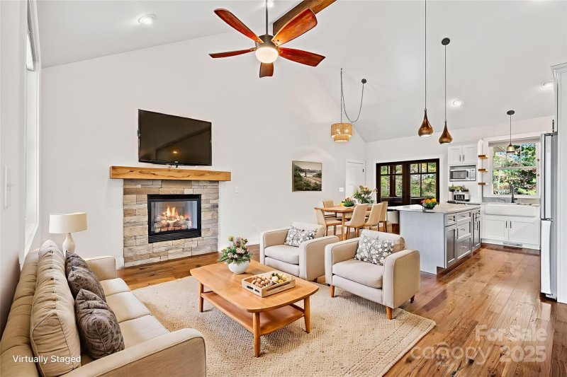 Property image 5 at 9 Oak Mountain Drive, Leicester, NC 28748