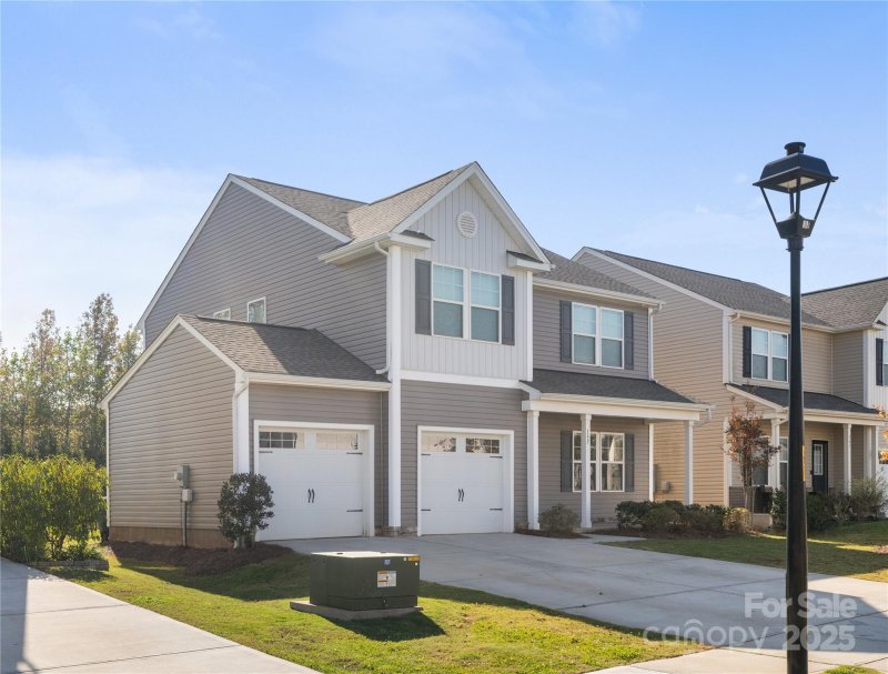 Property image 2 of 157 Parkmont Drive in Sutters Mill, Troutman, NC 28166