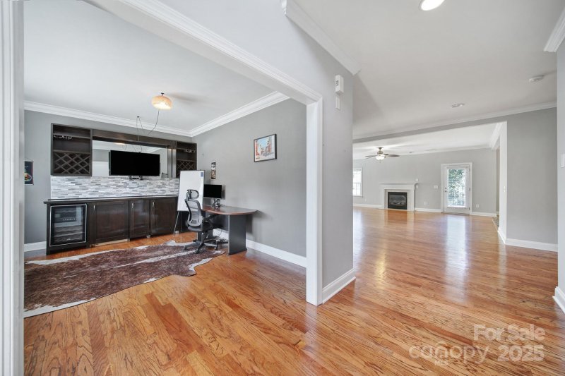 Property image 3 of 2275 Laurens Drive in Pelhem Pointe, Concord, NC 28027