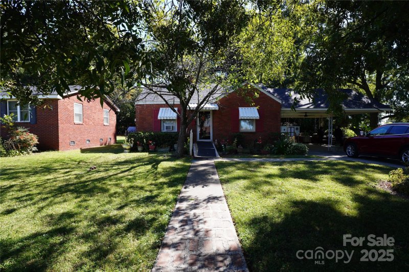 Property image 2 at 2206 Bancroft Street, Charlotte, NC 28206