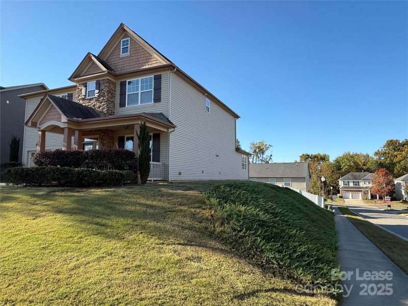 Property image 3 of 109 Community Park Lane in Waterlynn, Mooresville, NC 28117