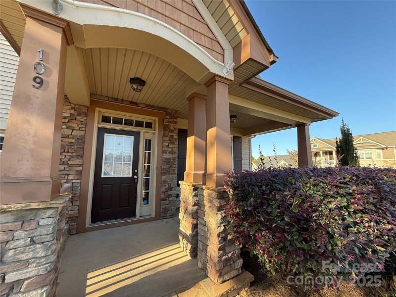 Property image 4 of 109 Community Park Lane in Waterlynn, Mooresville, NC 28117