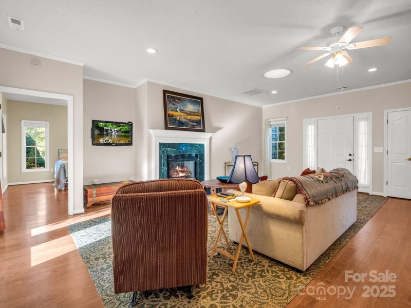 Property image 4 of 276 Cambridge Drive in DeerLake Village, Brevard, NC 28712