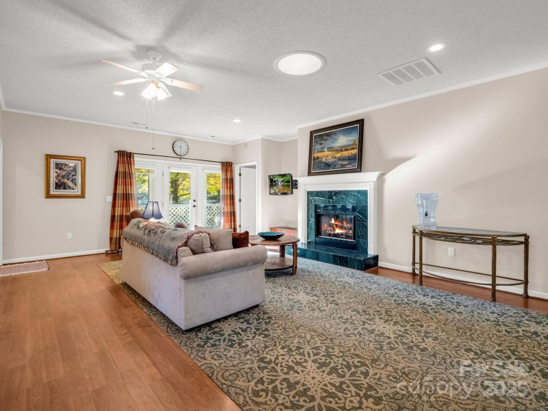 Property image 5 of 276 Cambridge Drive in DeerLake Village, Brevard, NC 28712