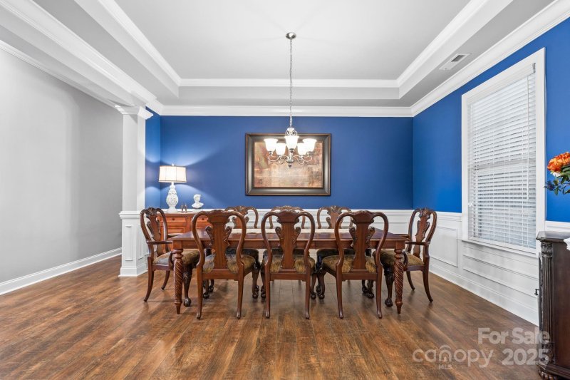 Property image 5 of 1011 Wellington Avenue in Queensbridge, Fort Mill, SC 29707