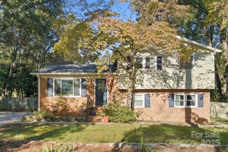 Property image 2 of 1825 Winfield Drive in Pinedell, Monroe, NC 28110