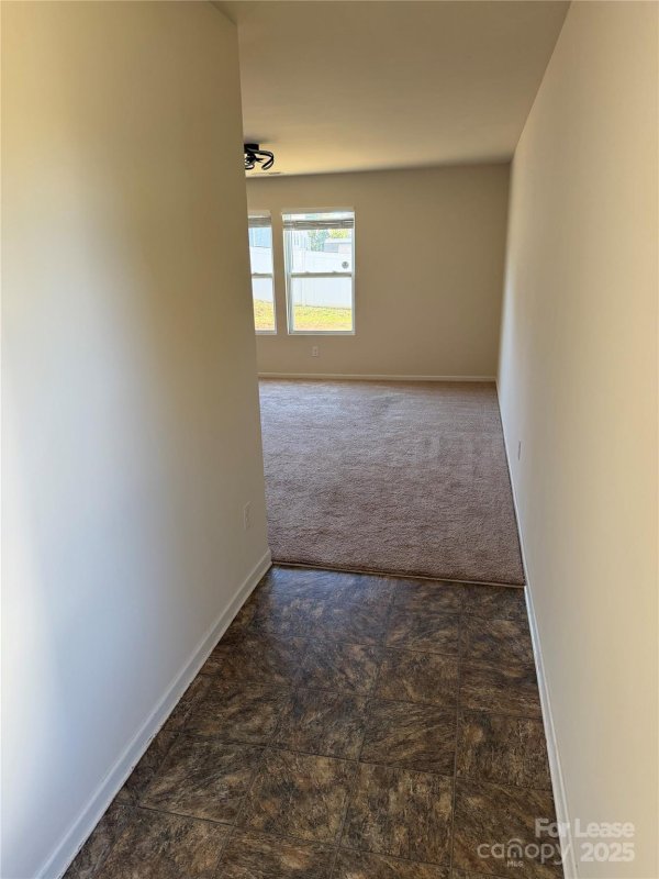 Property image 3 of 6935 Nathan Drive in Oakbrooke, Charlotte, NC 28269