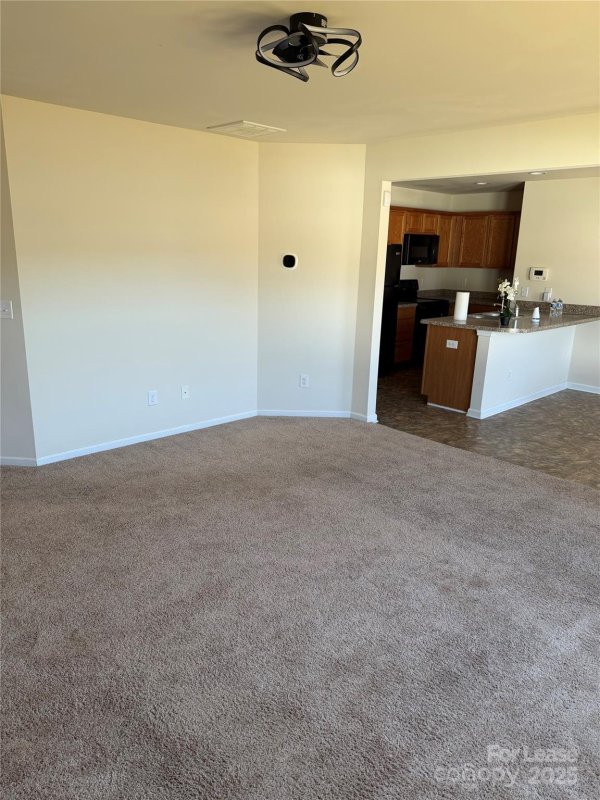 Property image 4 of 6935 Nathan Drive in Oakbrooke, Charlotte, NC 28269