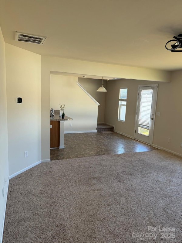 Property image 5 of 6935 Nathan Drive in Oakbrooke, Charlotte, NC 28269