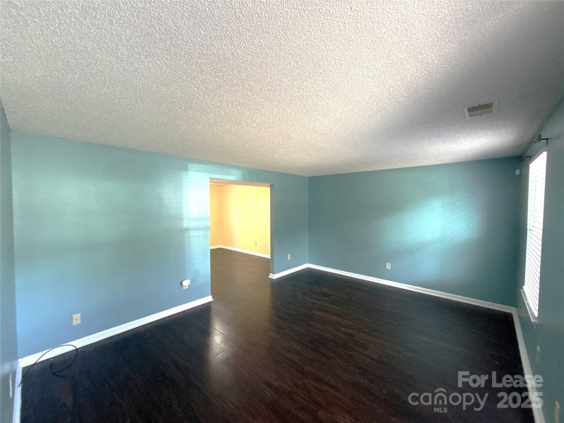 Property image 3 of 2015 Bantry Lane in Wexford, Charlotte, NC 28262