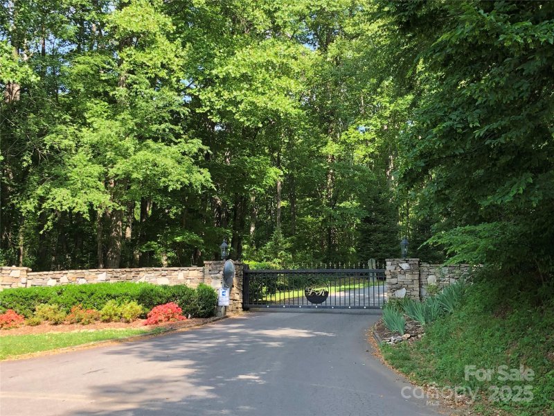 Property image 3 of 99999 Laurel Branch Drive in Laurel Ridge, Black Mountain, NC 28711