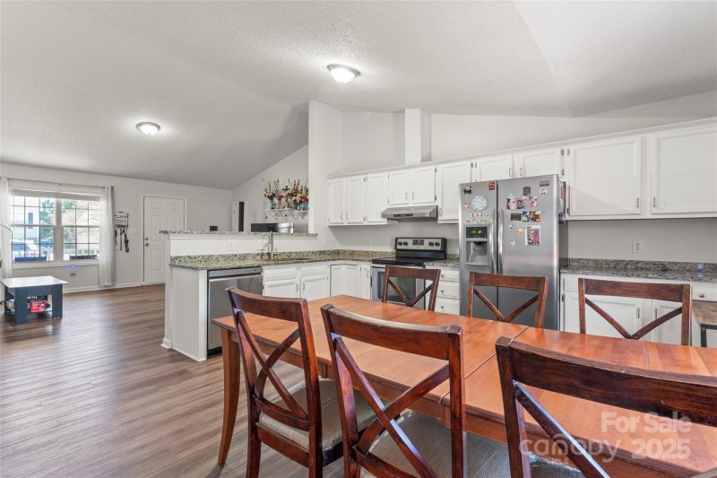 Property image 5 of 1009 Braxton Drive in Braxton Estates, Concord, NC 28025